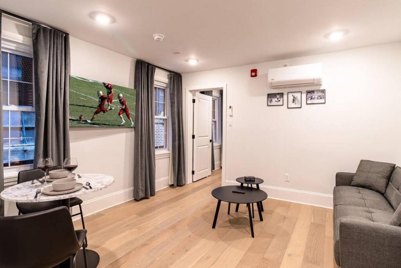 Thena Hotel - Spacious 1 Bedroom Philadelphia Bagian luar foto